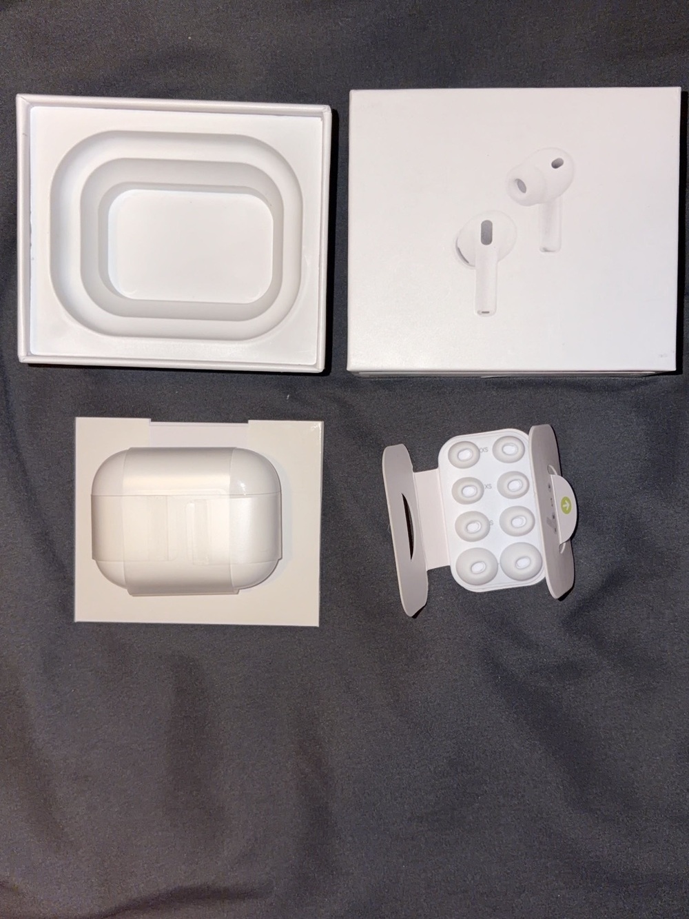 AirPod Pro 3 - Picture 2 of 2